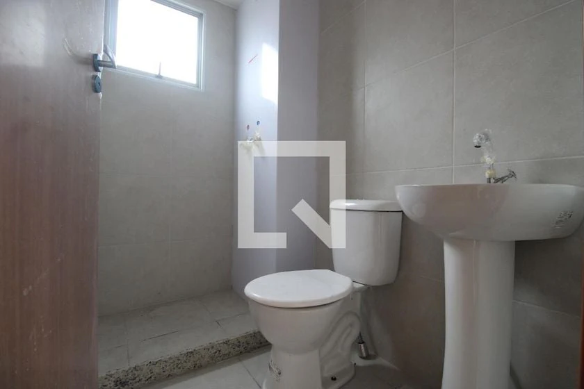 Apartamento de 2 quartos em condomínio com piscina — photo 20