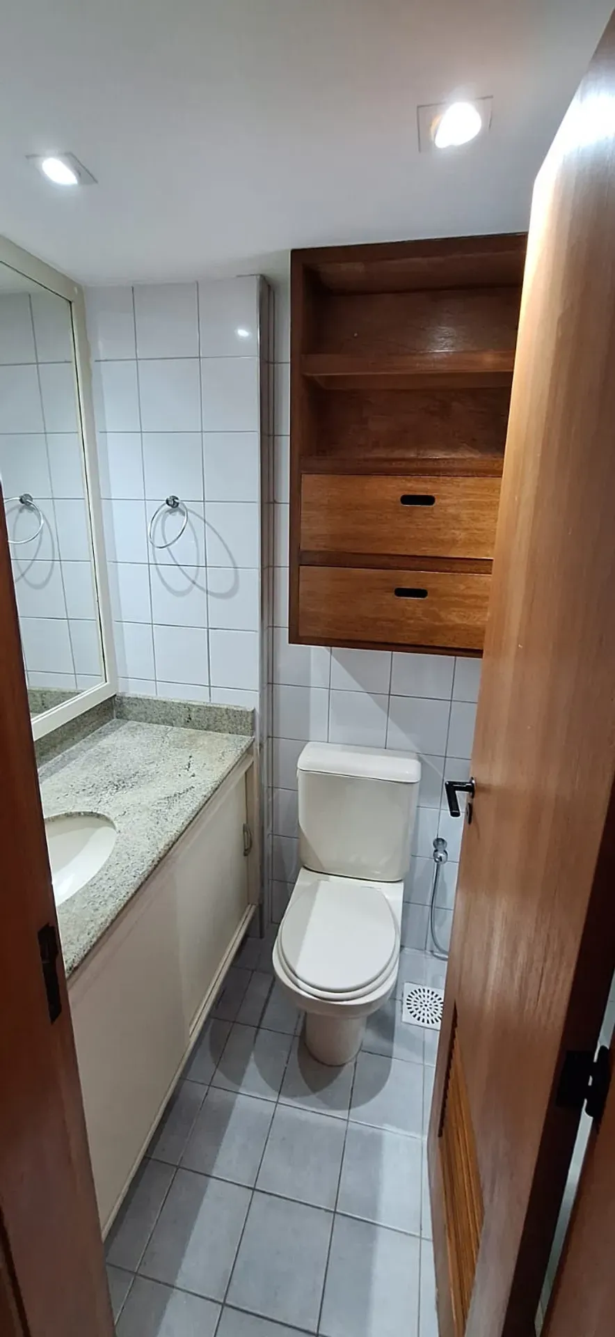 70 m² apartment with 2 bedrooms and 2 bathrooms — photo 26