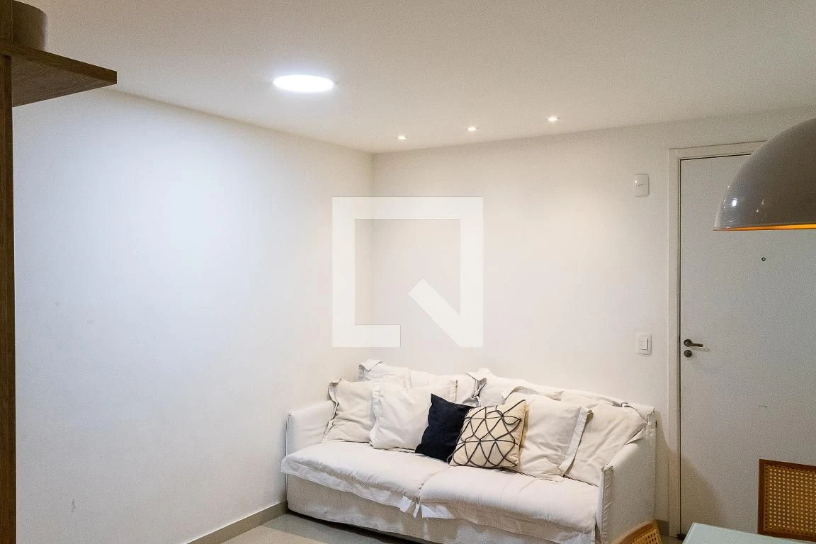 Furnished apartment, 49 m², with floor-to-ceiling windows — photo 31