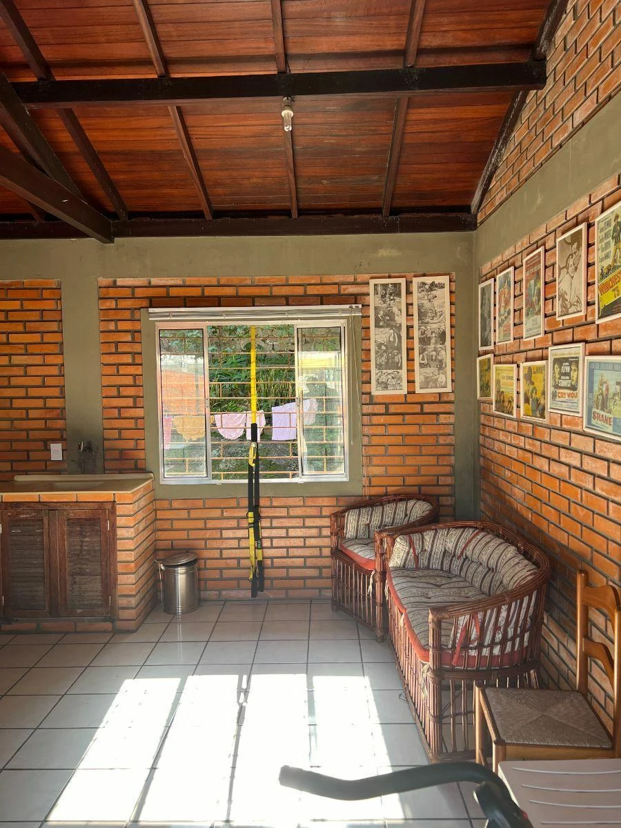 Casa de 240 m² com espaço de home office e máquina de lavar — photo 2