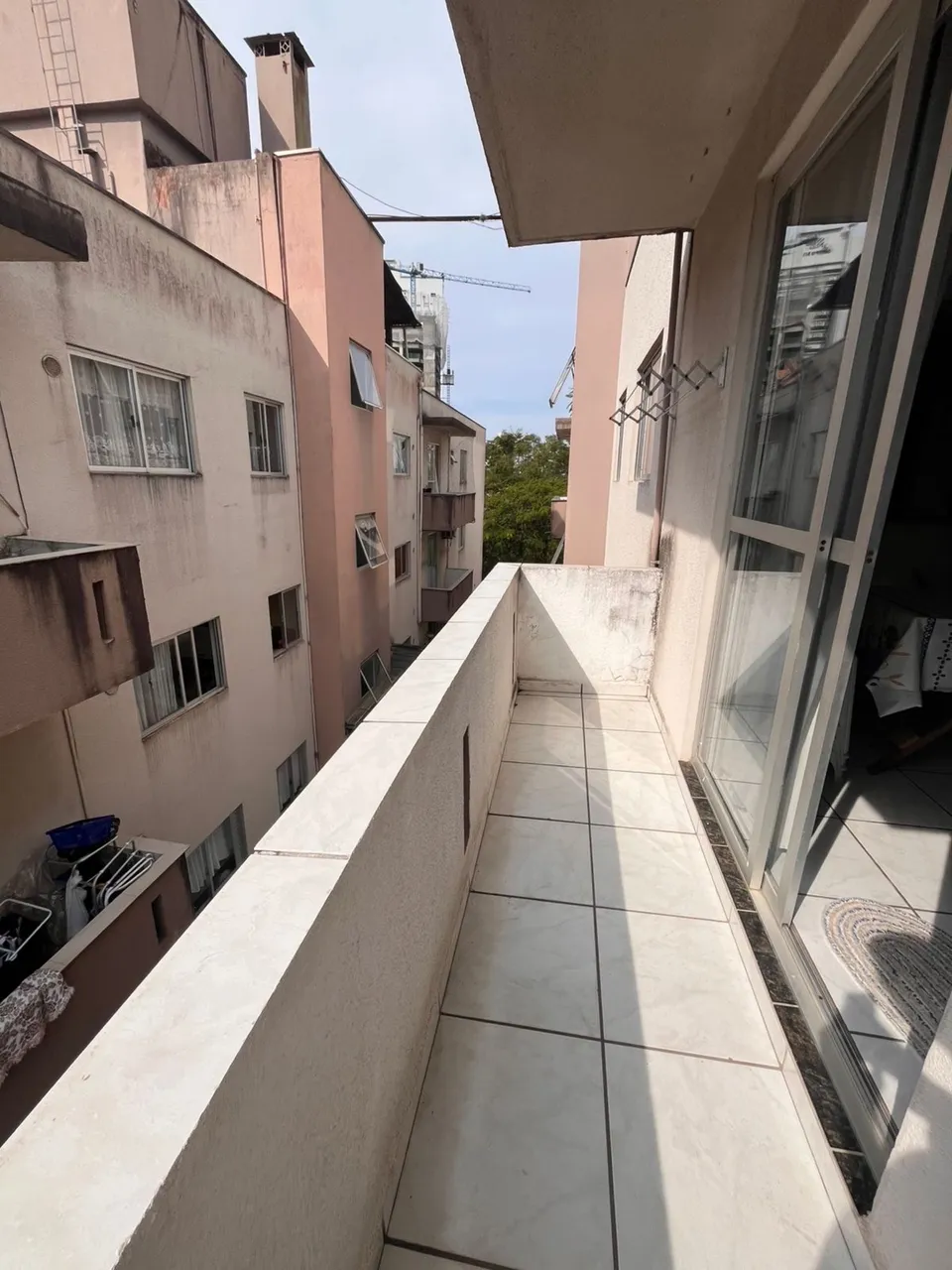 Furnished 2-bedroom apartment with 2 bathrooms — photo 8