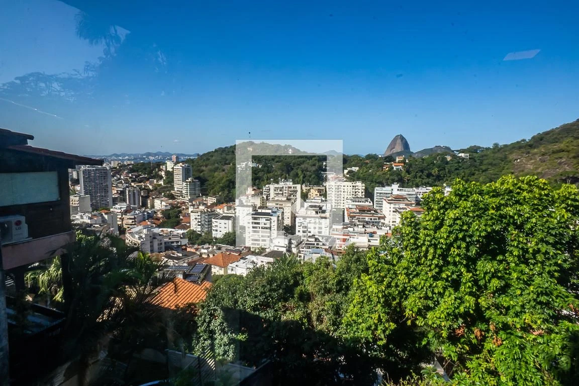Casa mobiliada, 120 m², com janelas do piso ao teto — photo 17