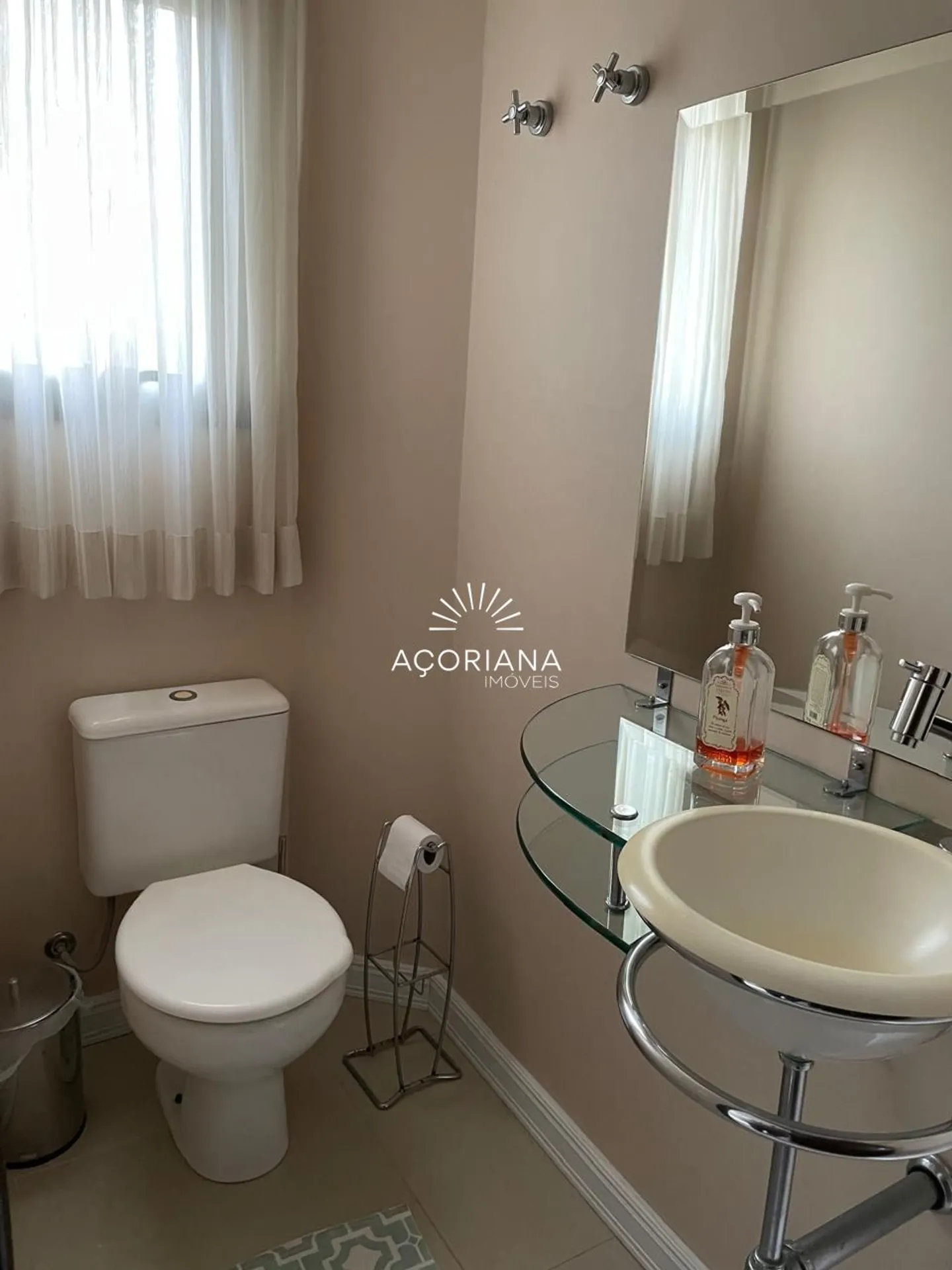 Casa amueblada con 4 dormitorios y 3 suites — photo 52