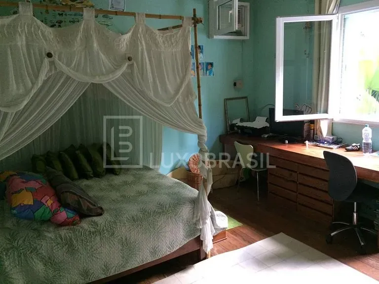 Furnished house with 4 bedrooms and 600 m² — photo 21
