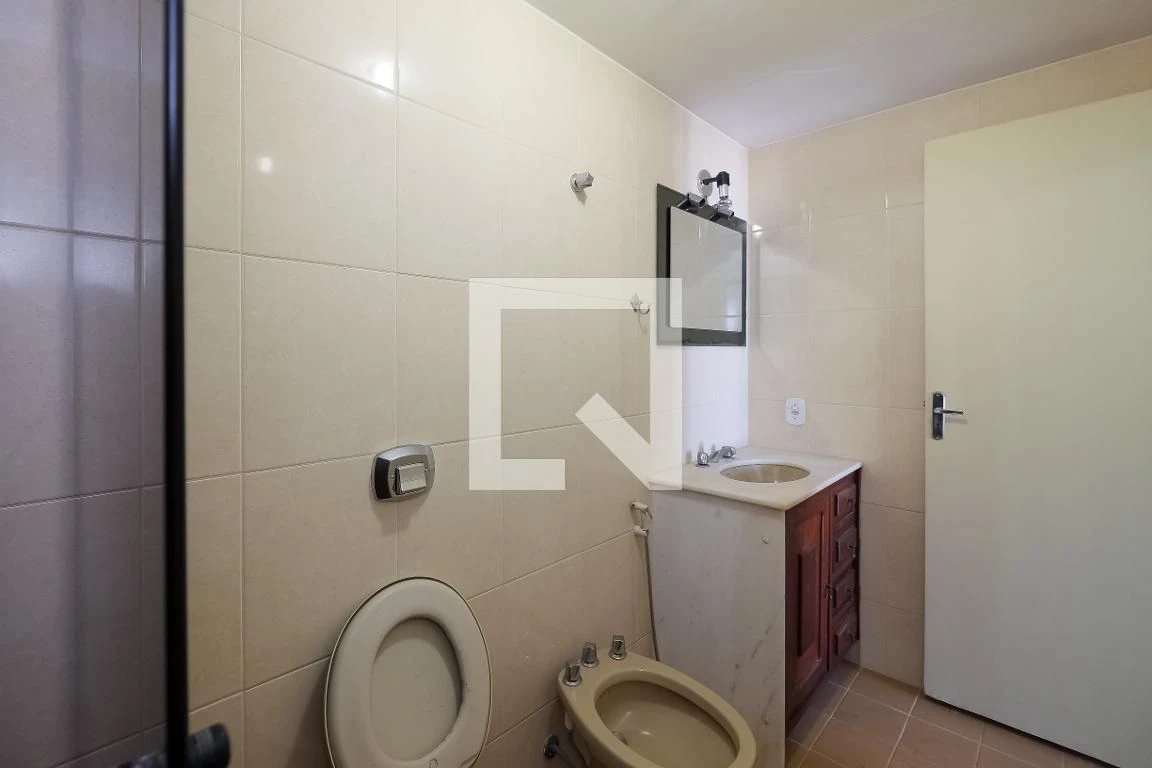 3-bedroom apartment with a mountain view in Rio de Janeiro — photo 55