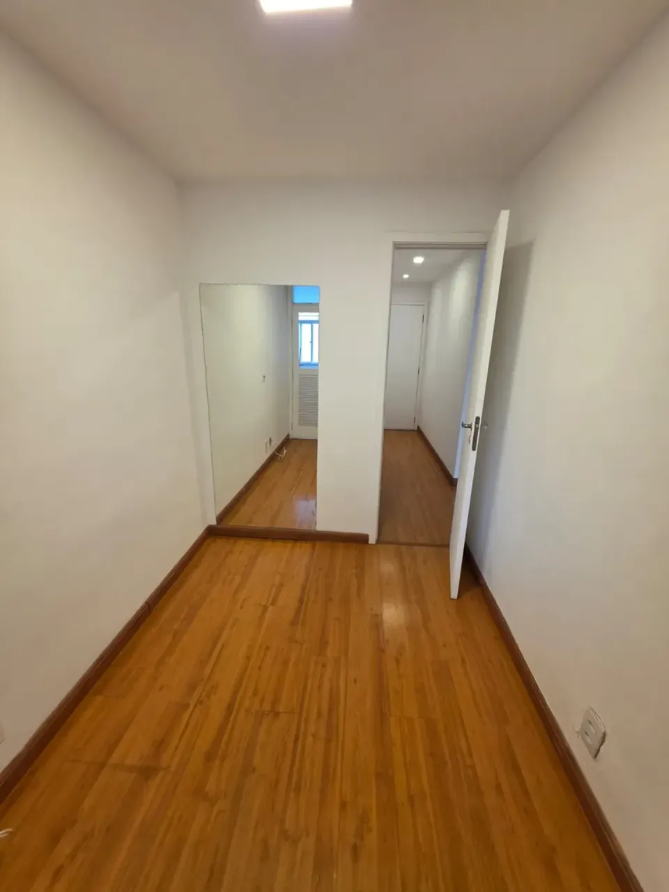 Rental apartment with 2 bedrooms, 2 bathrooms and 97 m² — photo 12
