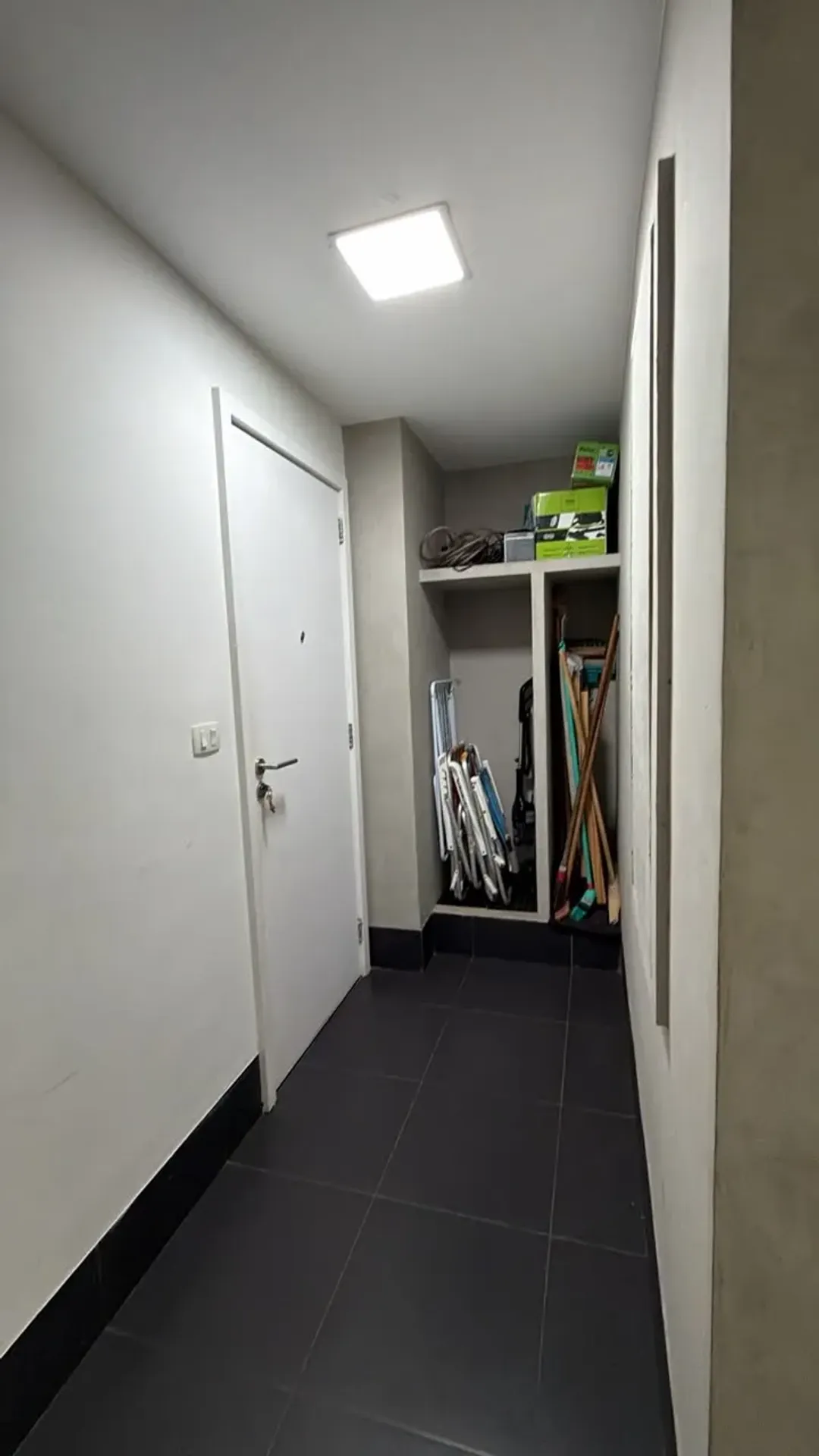 Furnished apartment with 4 bedrooms and open-plan kitchen — photo 5