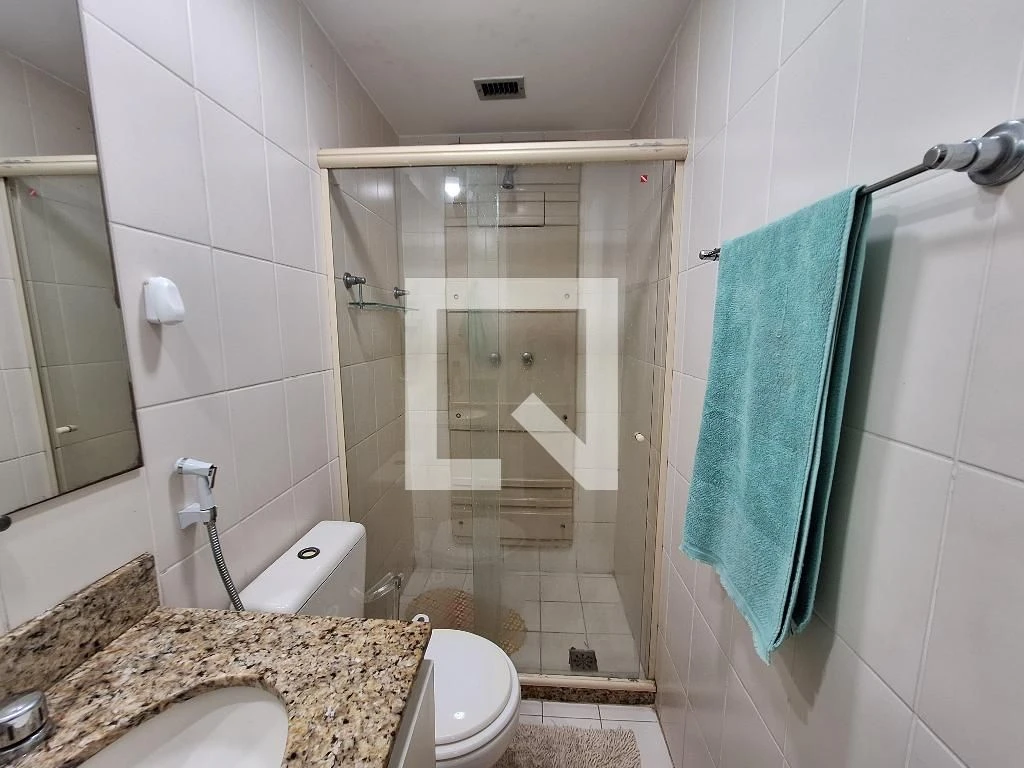 Furnished 3-bedroom apartment with 3 bathrooms — photo 33