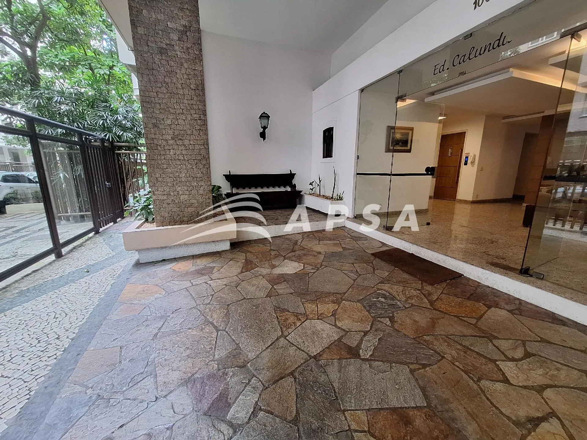 3-bedroom apartment with a home office in Rio de Janeiro — photo 22