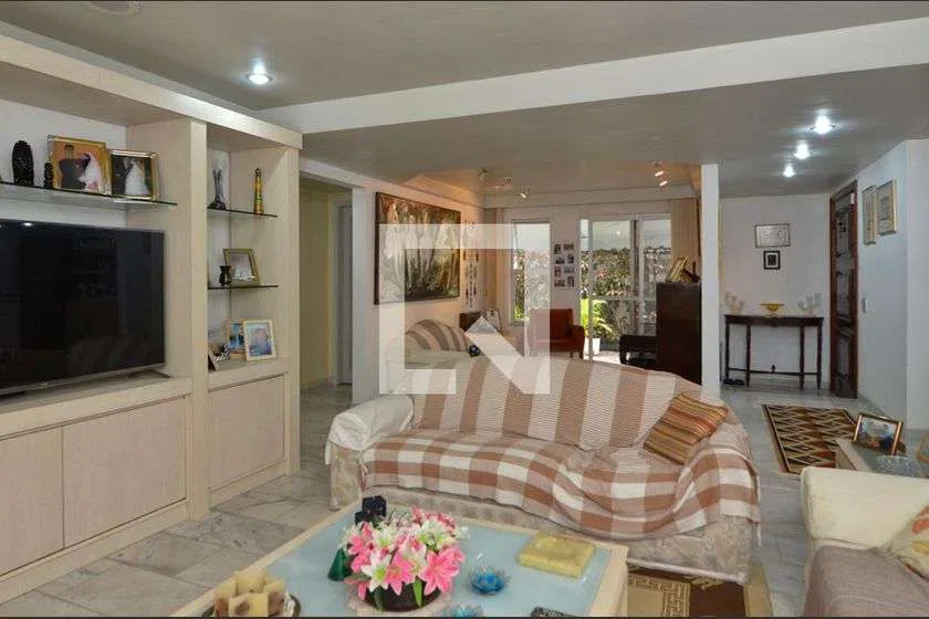House for rent with 7 bedrooms and open-plan kitchen — photo 7