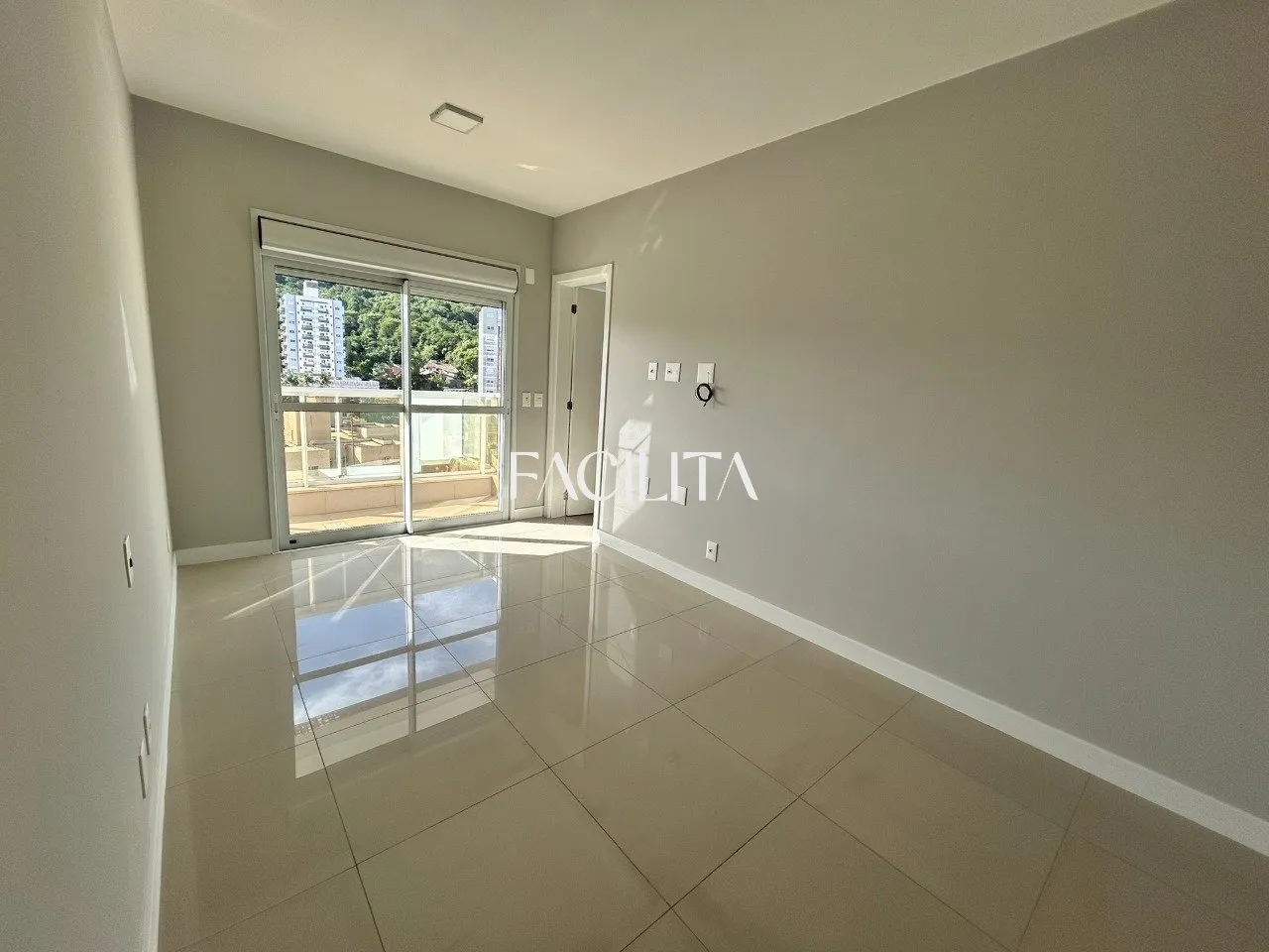 Furnished 2-bedroom apartment with balcony grill and 76 m² — photo 24