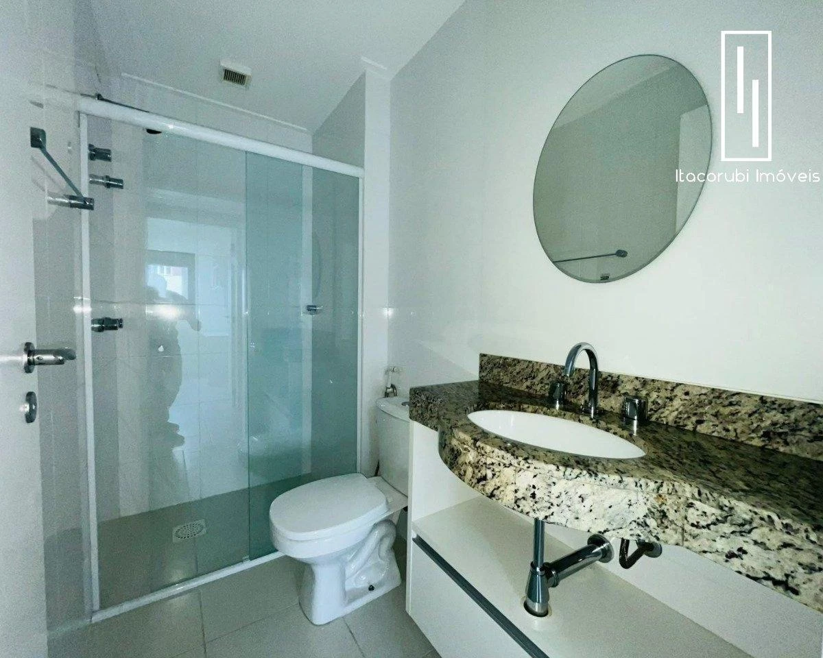 Home office in a 2-bedroom apartment, 66 m² — photo 3