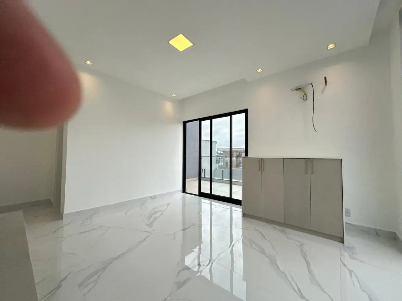 Private pool in a 5-bedroom house, 410 m² — photo 20