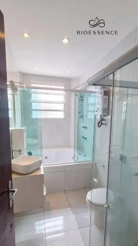 2-bedroom apartment with a bathtub in Rio de Janeiro — photo 7