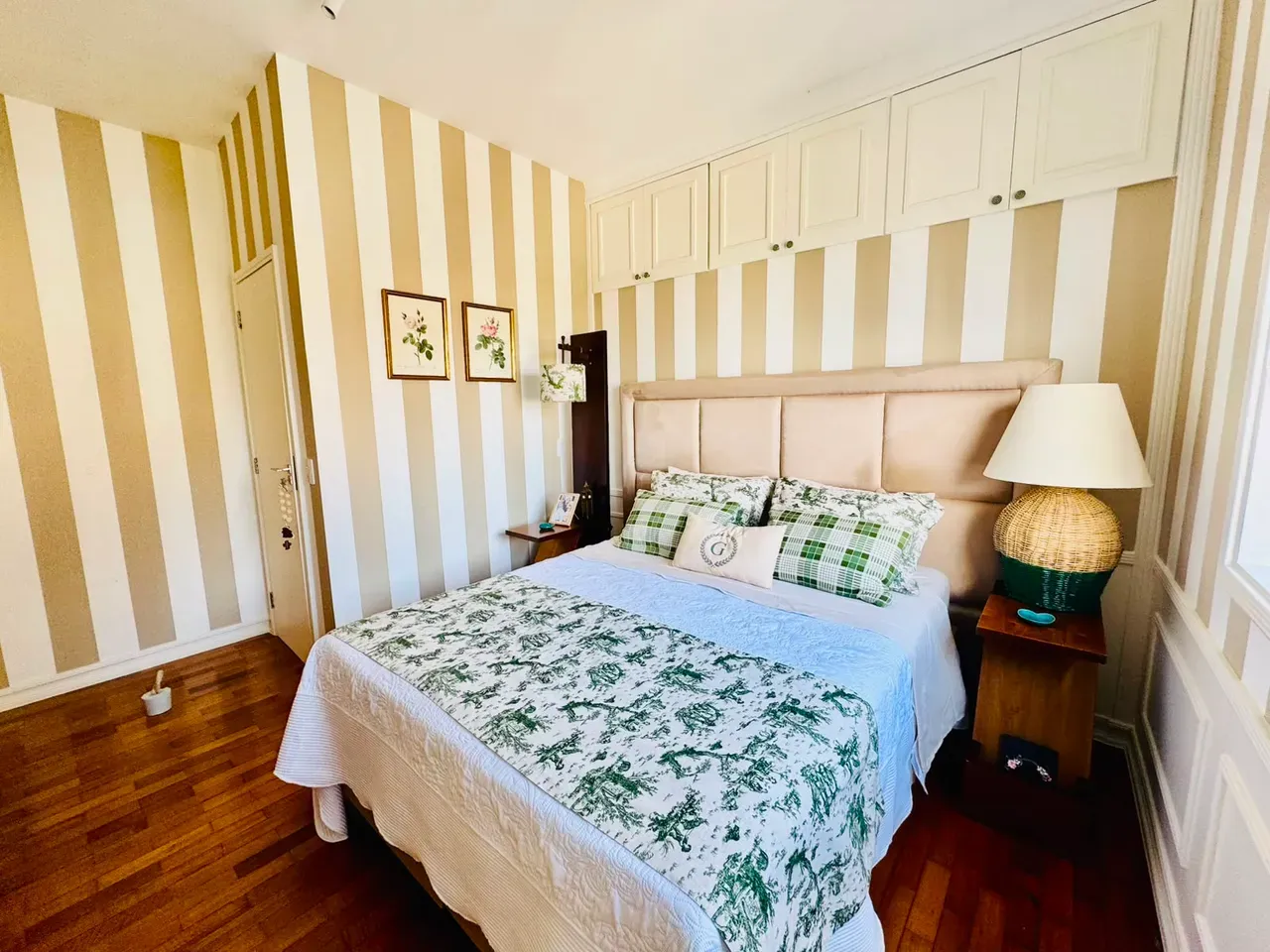 Furnished 3-bedroom apartment with 3 bathrooms — photo 32