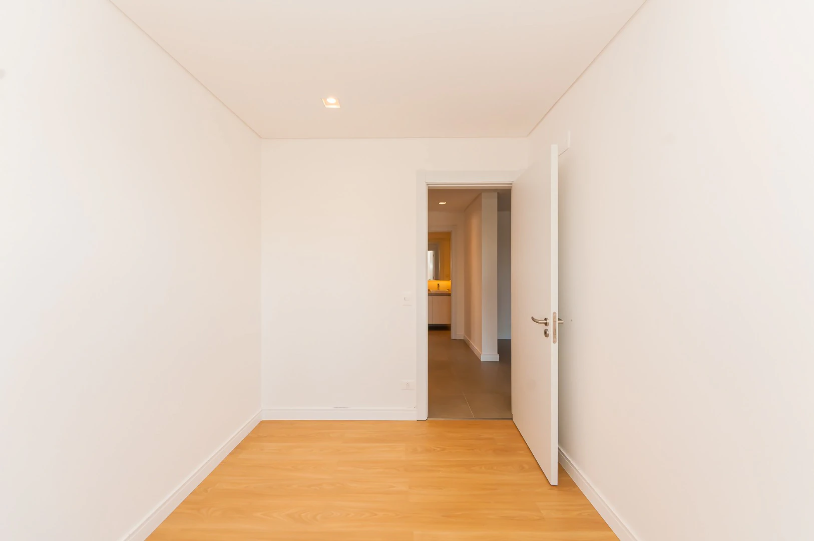 Apartamento com varanda envidraçada, Campo Comprido — photo 23