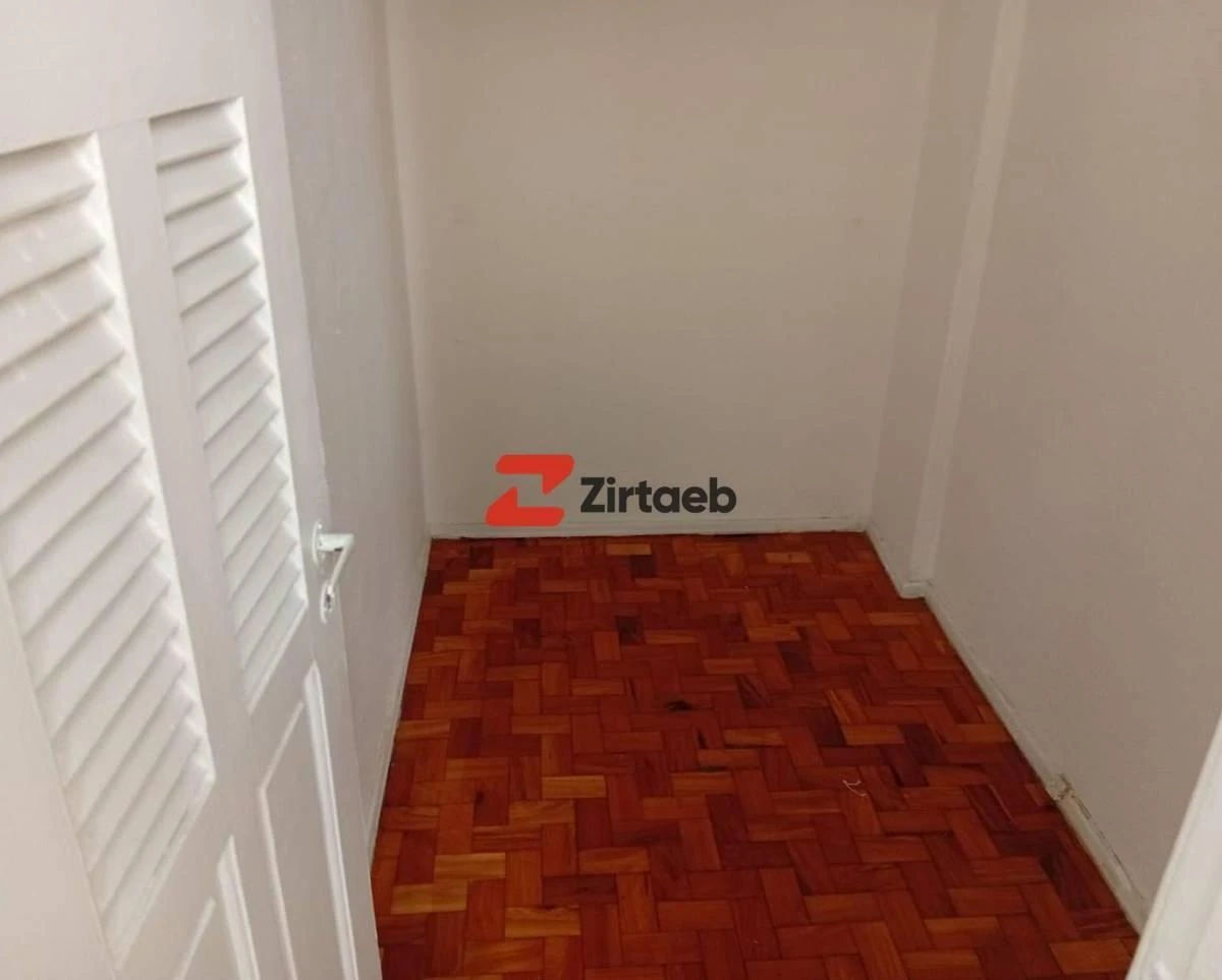 2-bedroom apartment with wood or laminate floors — photo 40