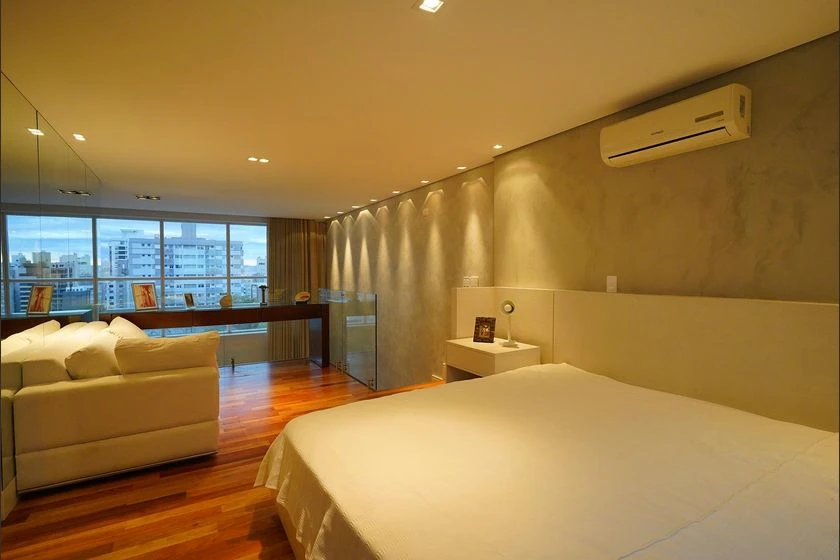 Furnished 1-bedroom apartment with an open kitchen — photo 12