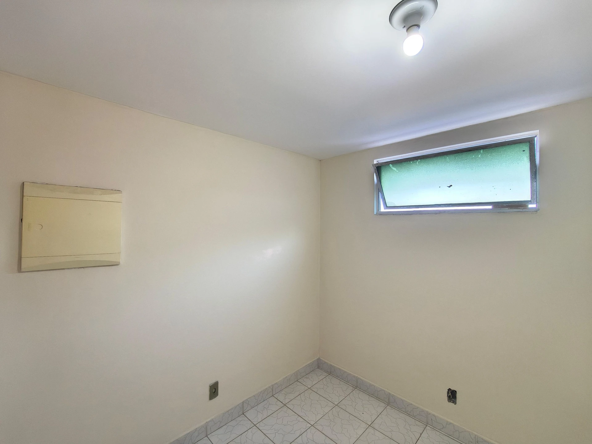 Condo house with 3 bedrooms and a balcony — photo 52