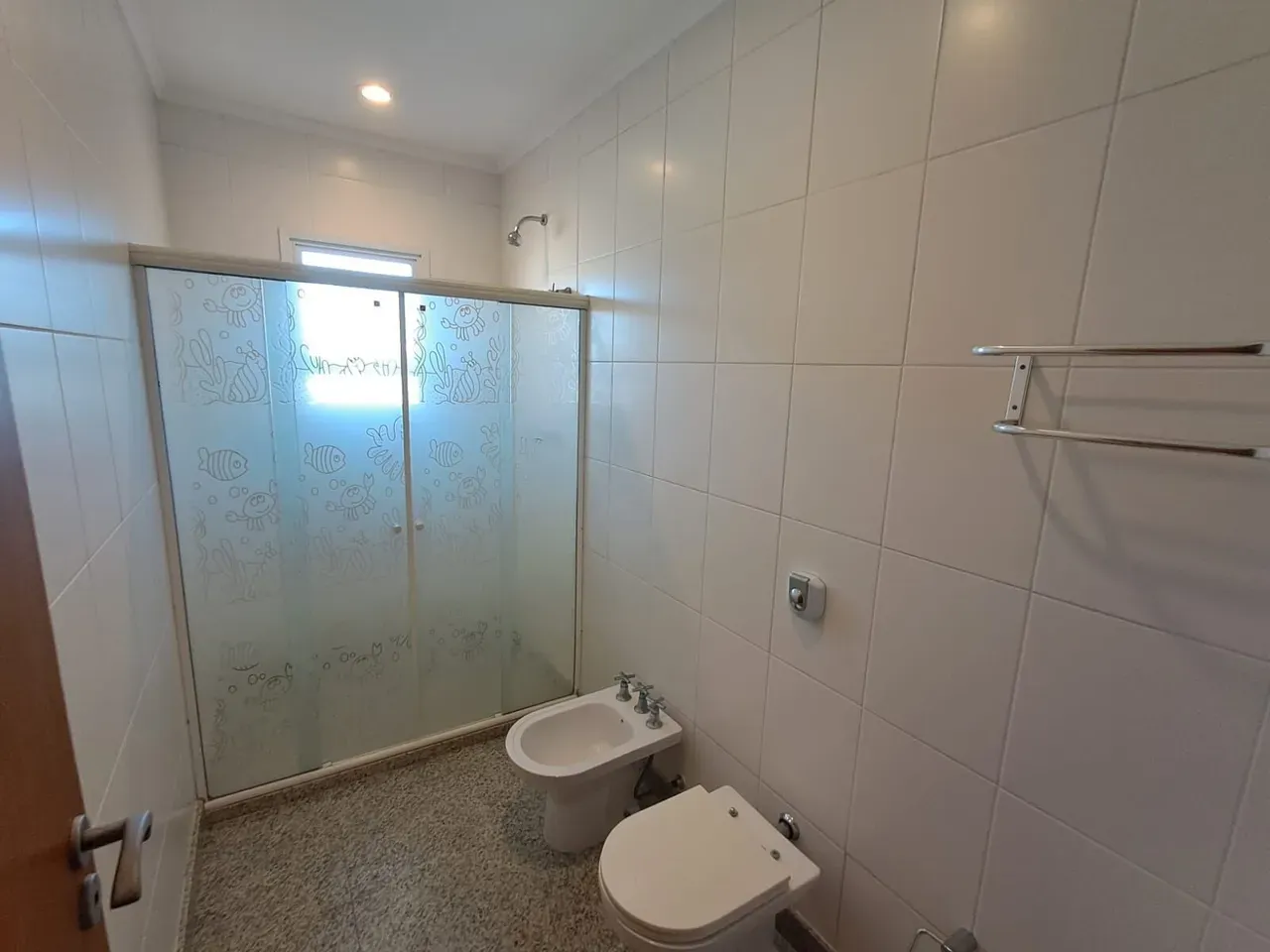House for rent with 1,500 m², 4 bedrooms and 5 baths — photo 44