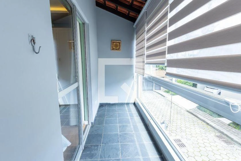 3-bedroom house with a home office in Curitiba — photo 11