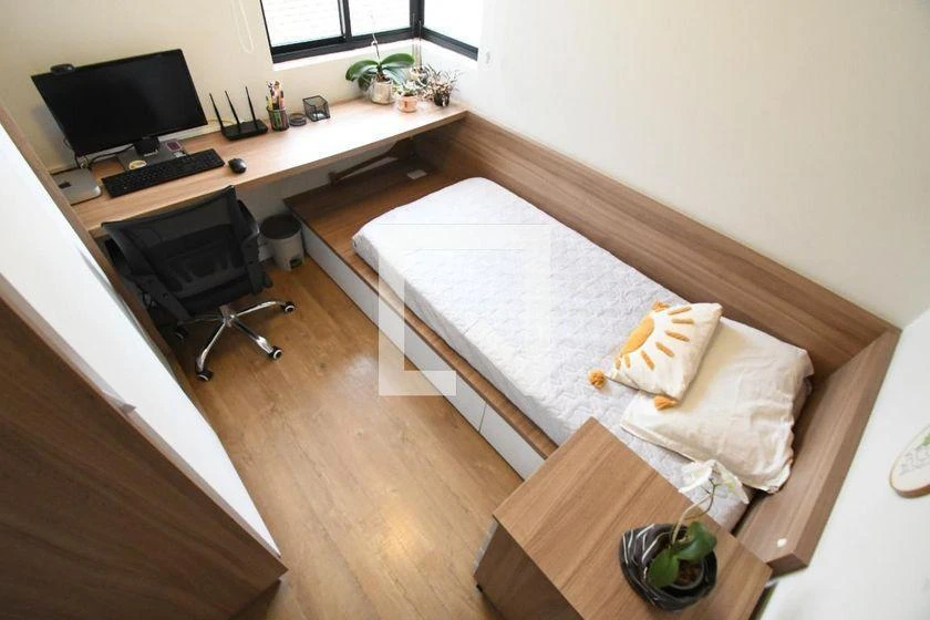 3-bedroom apartment with a home office — photo 15