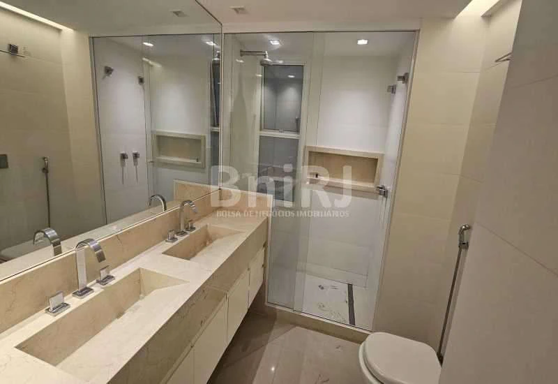4-bedroom apartment 156 m² with 2 parking spots — photo 19
