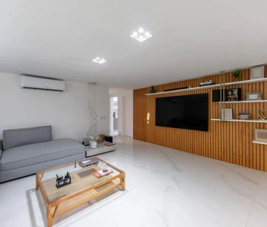 Furnished house with 5 bedrooms and an open-plan kitchen — photo 7