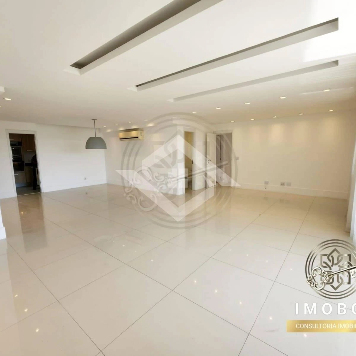 166 m² apartment with 3 bedrooms and a balcony — photo 27