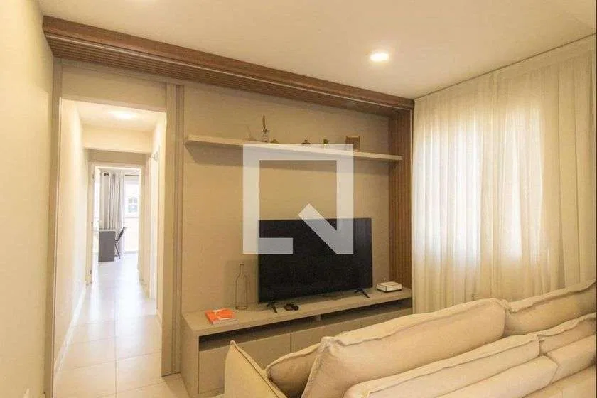 2-bedroom apartment with a walk-in closet in Curitiba — photo 7