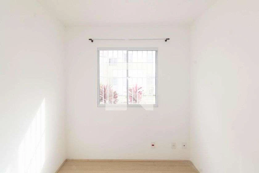 Apartamento de 49 m² com box de vidro no banheiro — photo 18