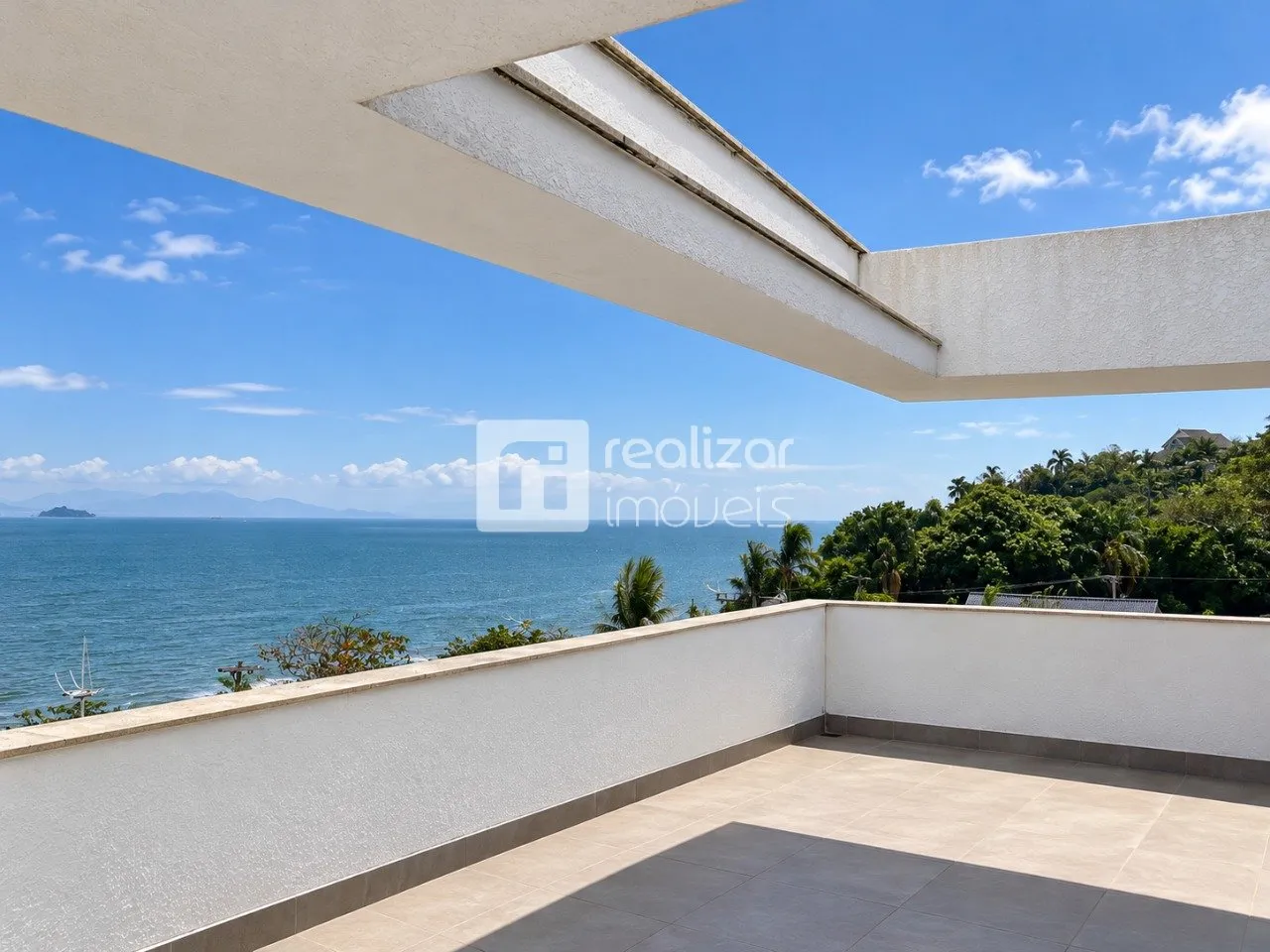 Apartment, 200 m², with a water view — photo 45