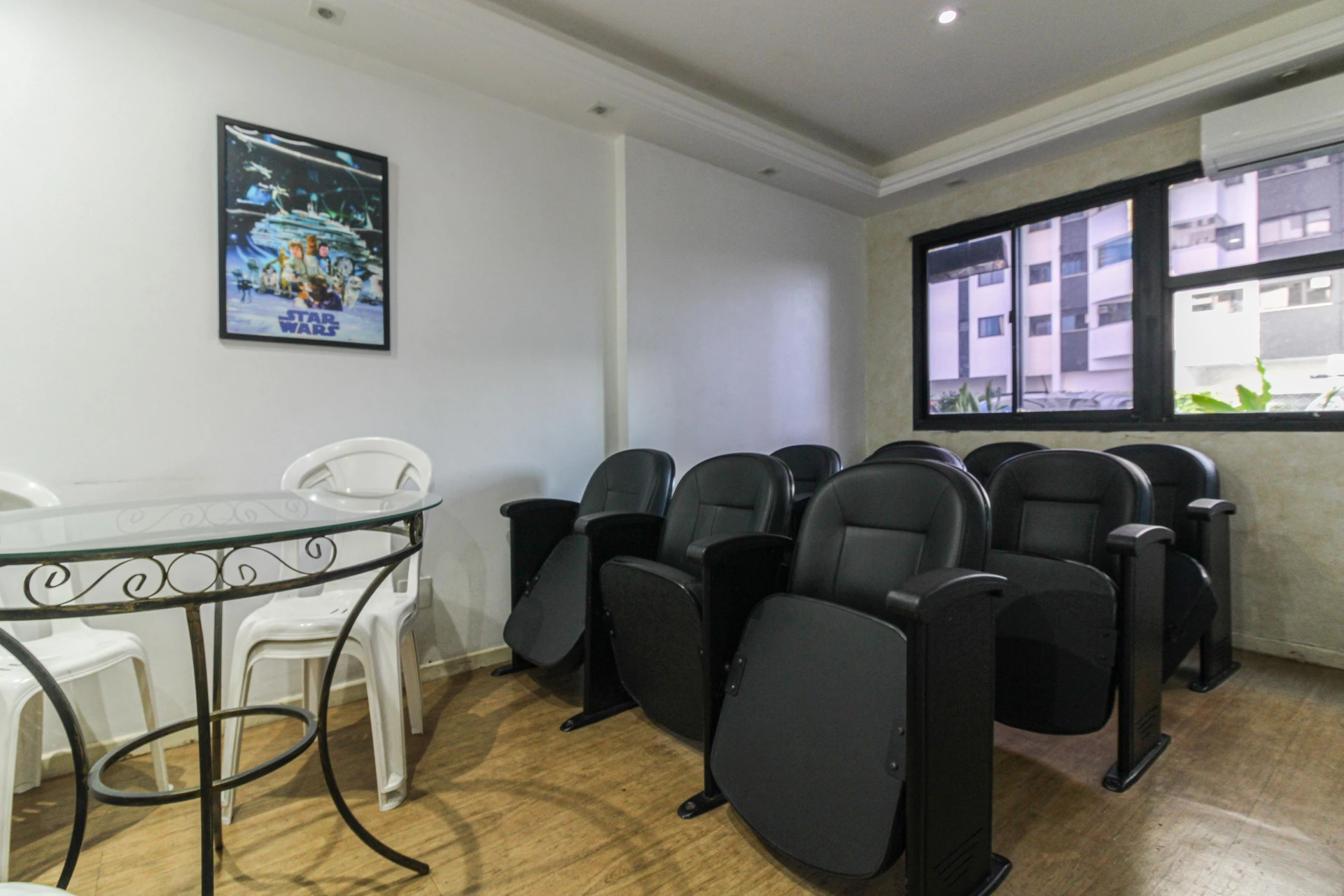 2-bedroom apartment with a mountain view in Rio de Janeiro — photo 44