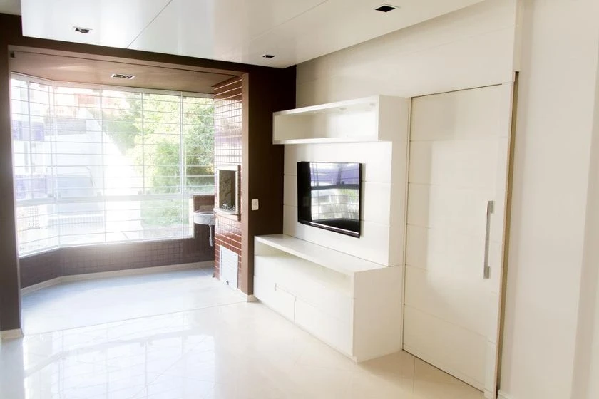 3-bedroom apartment with balcony and built-in grill