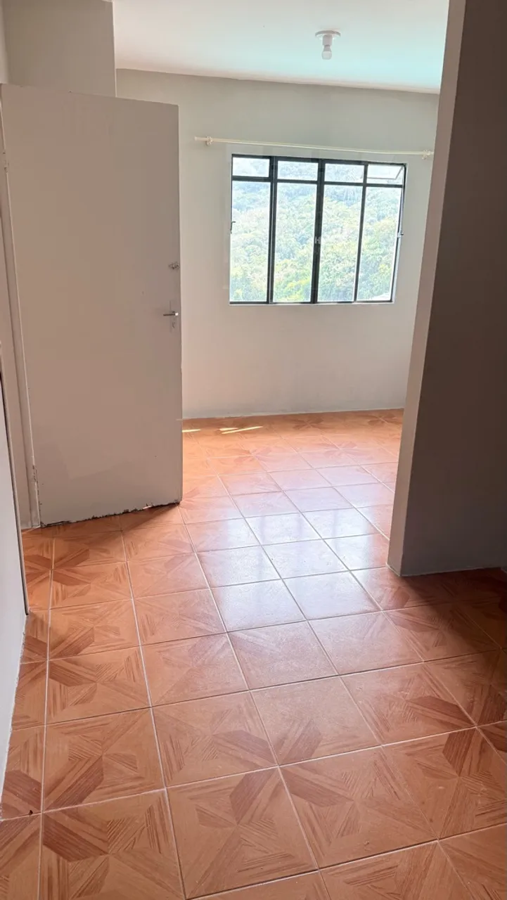 2-bedroom house with a mountain view in Florianópolis — photo 3