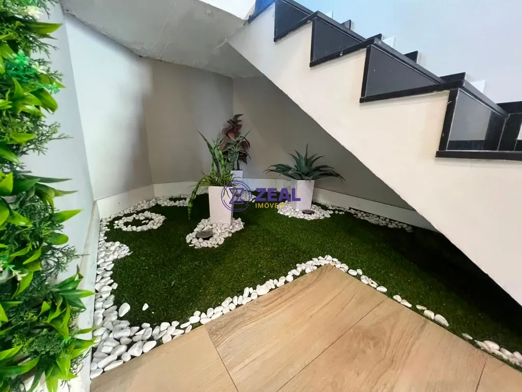 Casa de 280 m² com janelas do piso ao teto e varanda gourmet — photo 34