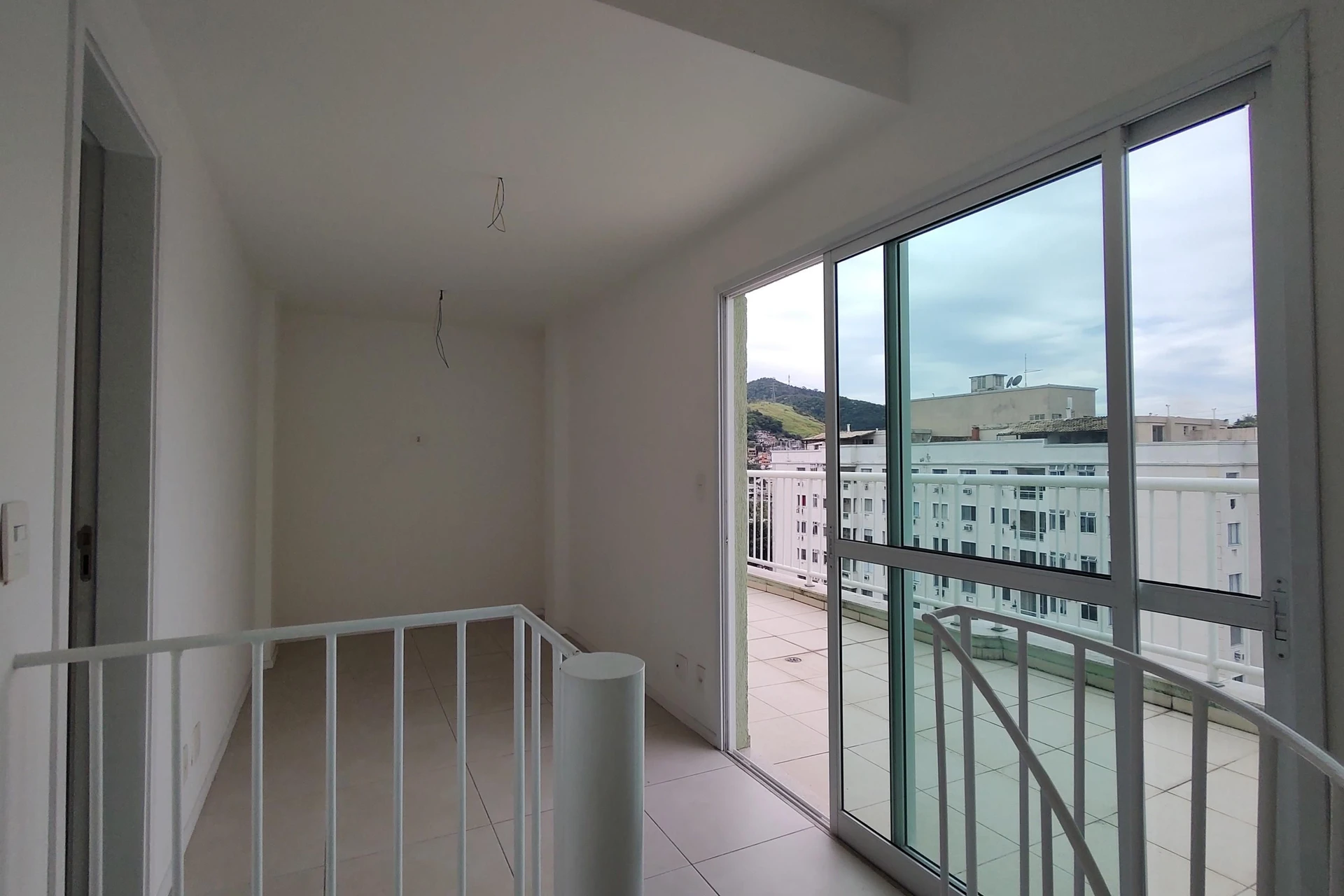 Apartment with 2 bedrooms, balcony and 1 parking space — photo 69