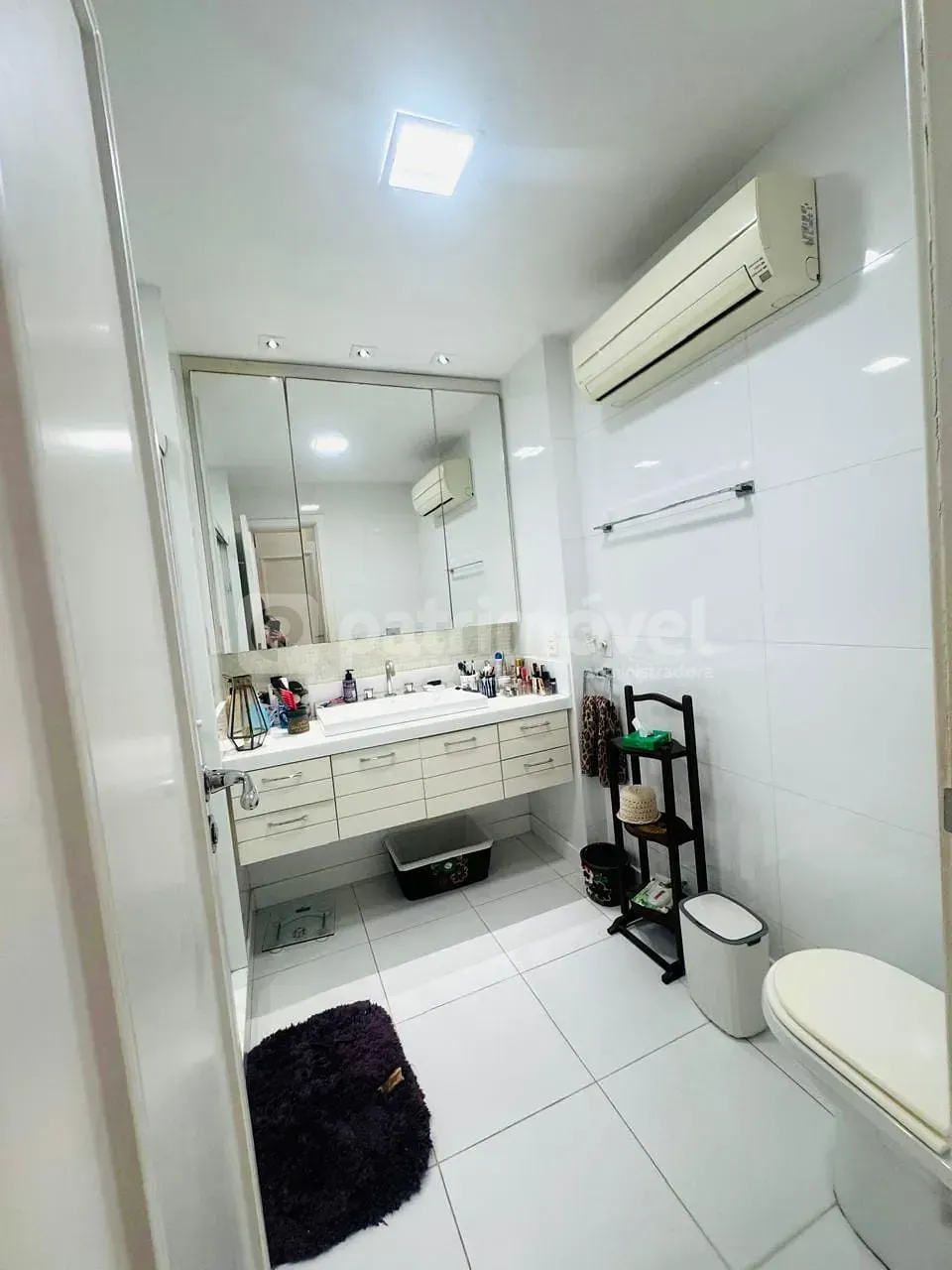 Furnished 4-bedroom apartment with home office — photo 16