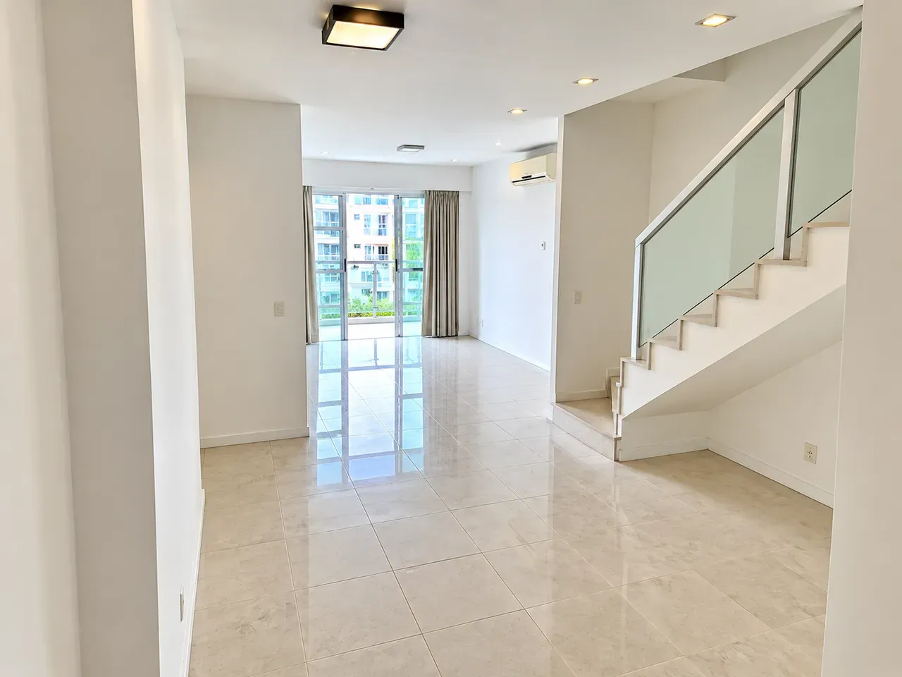 Apartamento com varanda envidraçada, Barra da Tijuca — photo 8