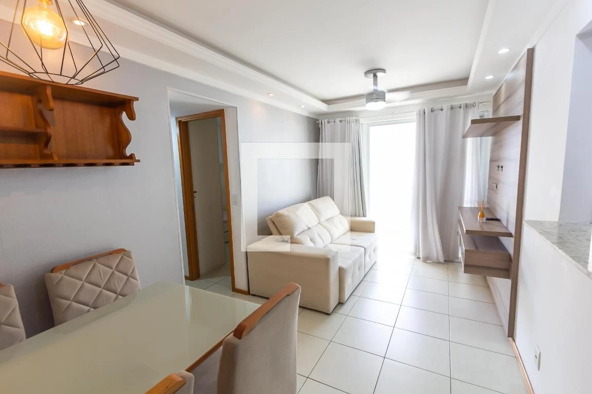 Balcony with a grill in a 2-bedroom apartment, 68 m² — photo 10