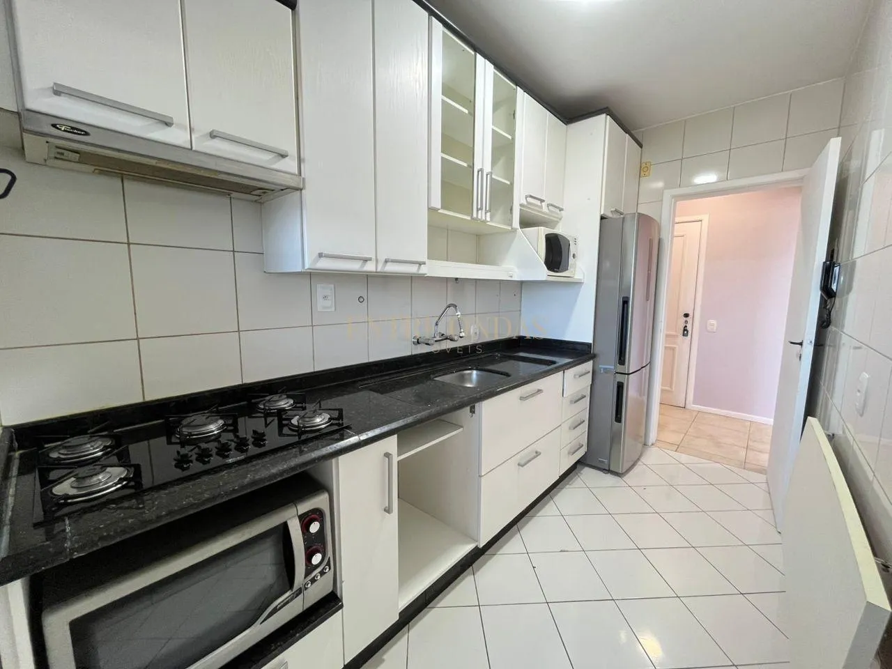 Apartment on the 1st floor with a water view — photo 2