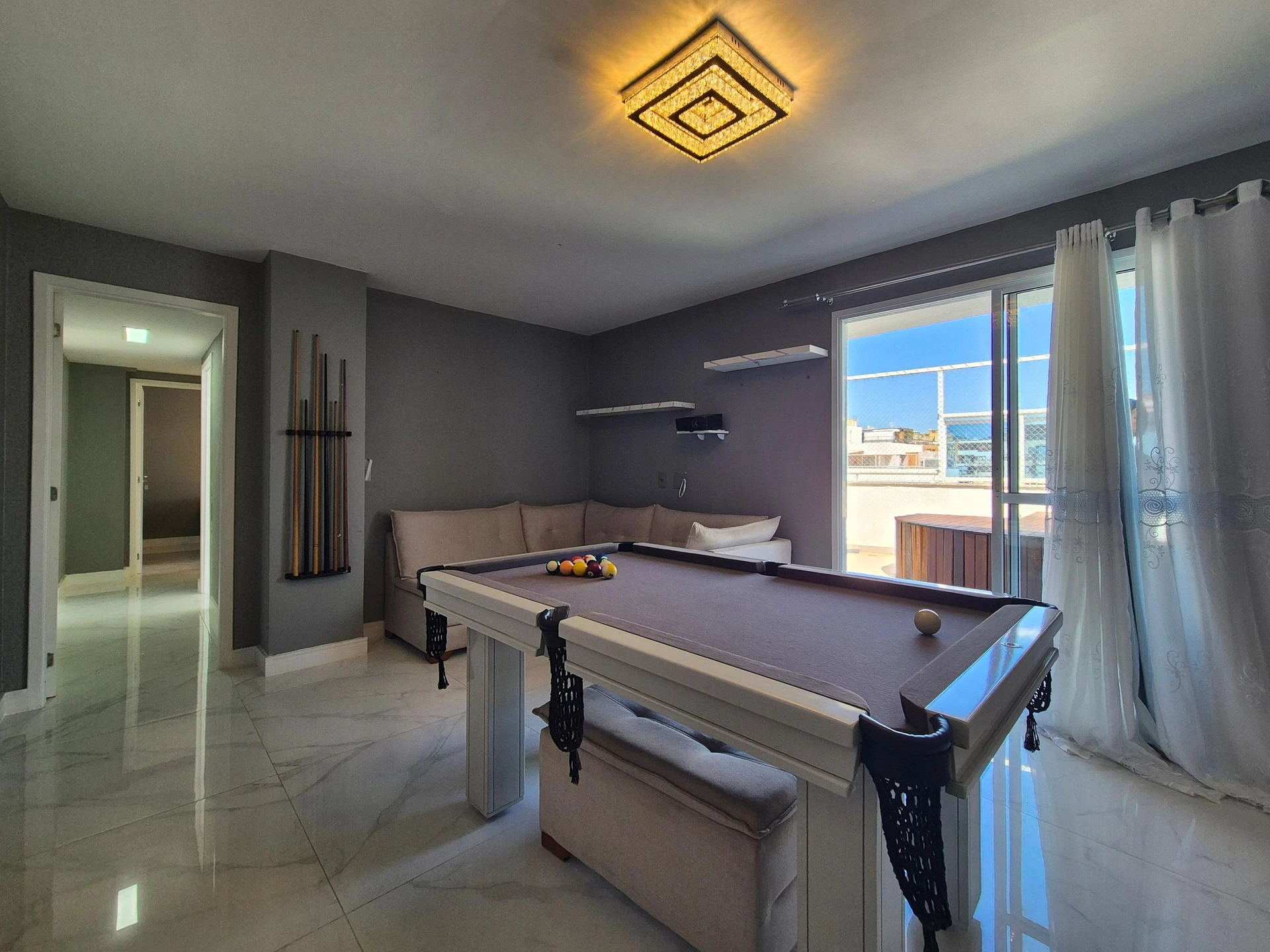 Furnished apartment with 5 bedrooms and open-plan kitchen — photo 27