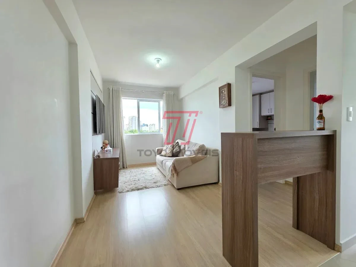 Wood or laminate floors in a one-bedroom apartment, 34 m² — photo 13