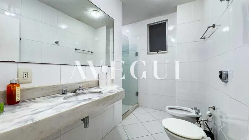 214 m² apartment with 4 bedrooms and 3 bathrooms — photo 17
