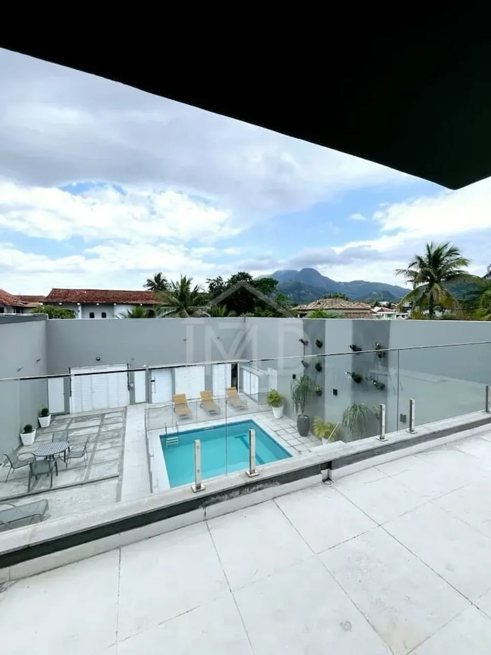 Furnished house with 5 bedrooms and 5 bathrooms, 1100 m² — photo 15