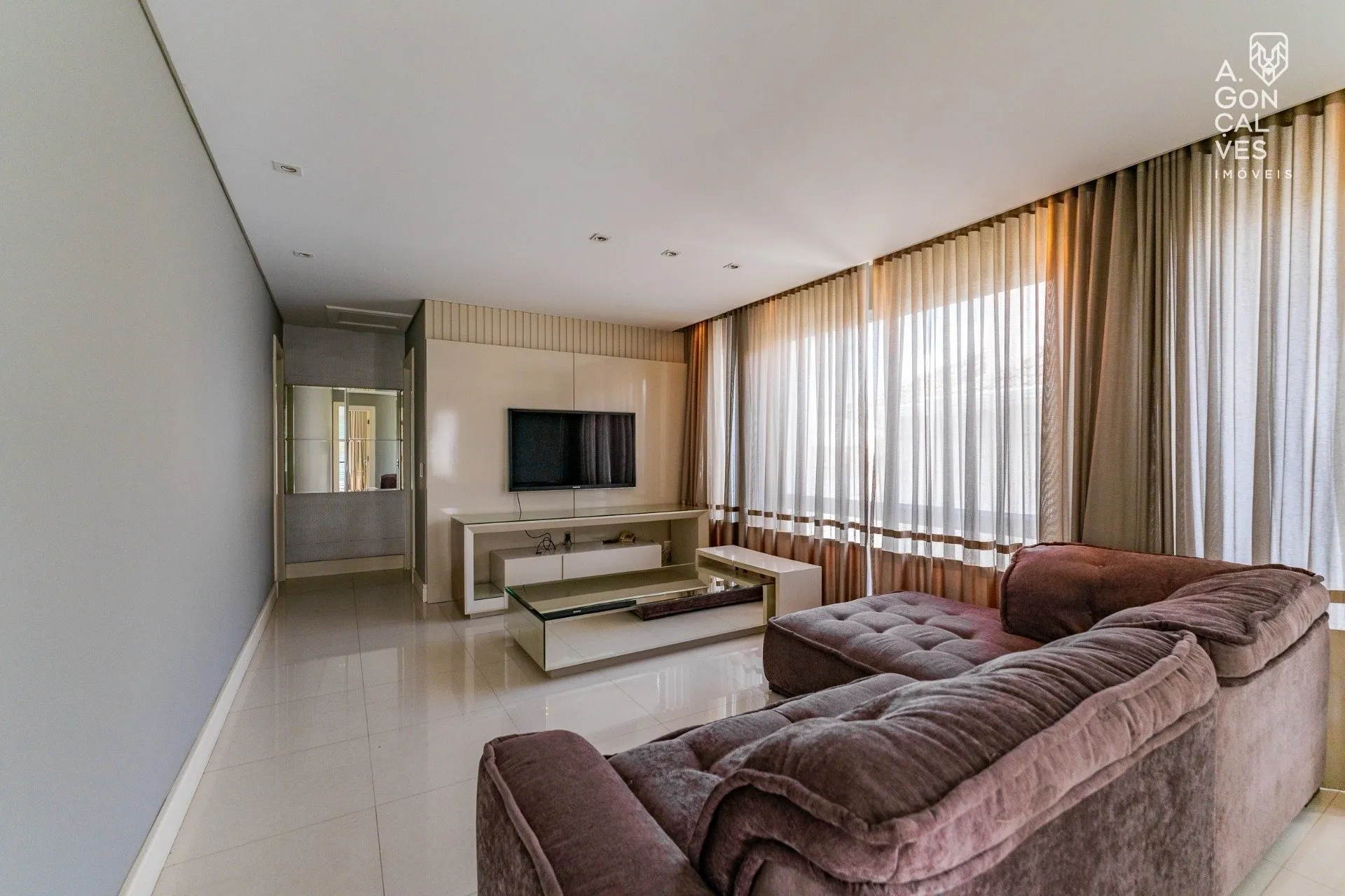 Furnished house with open-plan kitchen and 3 suites — photo 35