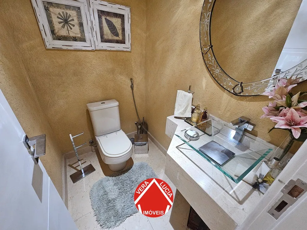 Furnished 600 m² house with 6 en-suite bedrooms — photo 17