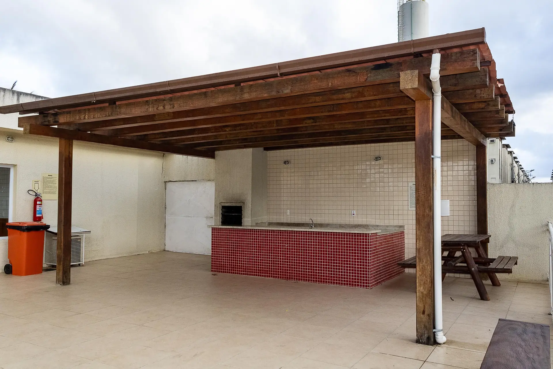 Apartamento de 2 quartos em condomínio com academia — photo 44
