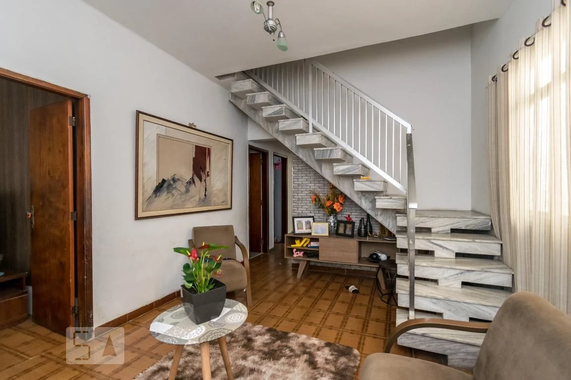 Casa para alugar com 6 quartos e 3 banheiros — photo 5