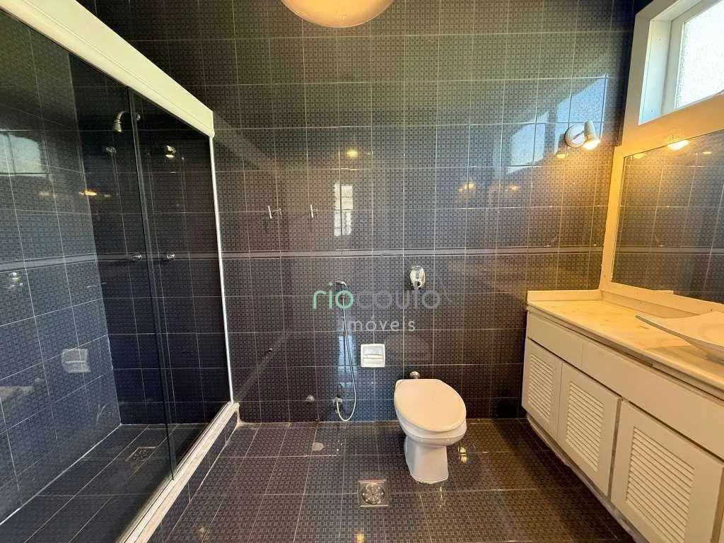 Casa com 5 quartos, 990 m² e 2 vagas, perto das janelas — photo 113